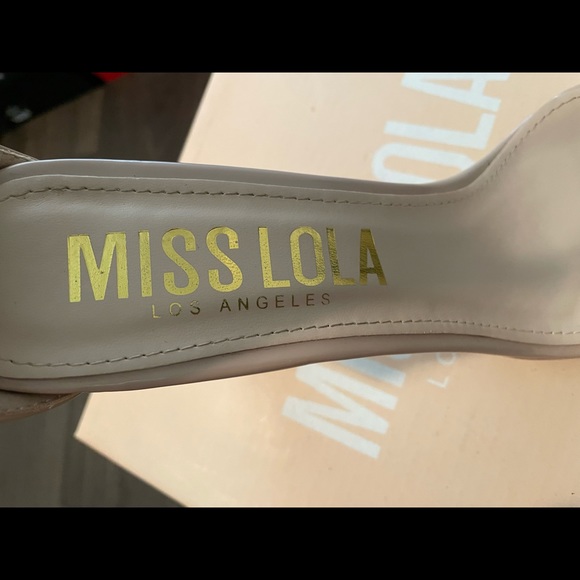 Miss Lola 11 - Picture 3 of 7